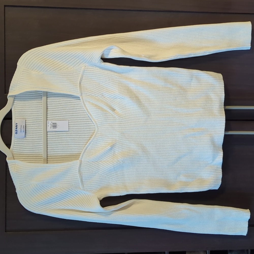 Women's White Long-Sleeve Top
